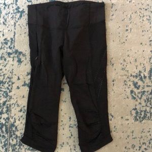 Lululemon luxtreme crop leggings size 6